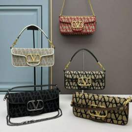 Picture of Valentino Handbags _SKUfw128828328fw